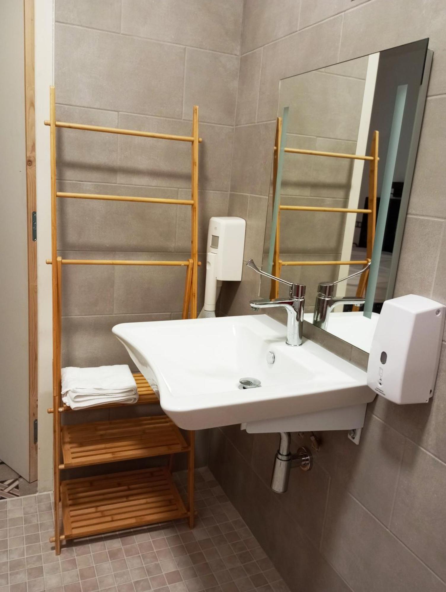 Chambre D'Hotes Pmr Hildegarde Moissac Luaran gambar